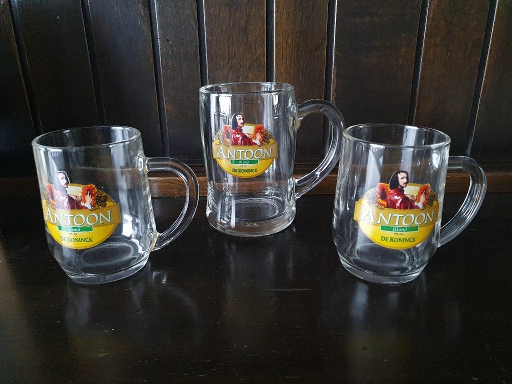1 grote en 2 kleine glazen De koninck Antoon, Ophalen of Verzenden, Zo goed als nieuw, Bierglas