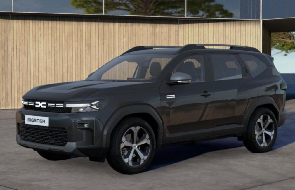 Dacia bigster, Voorwielaandrijving, 4 cilinders, 1198 cc, Zwart