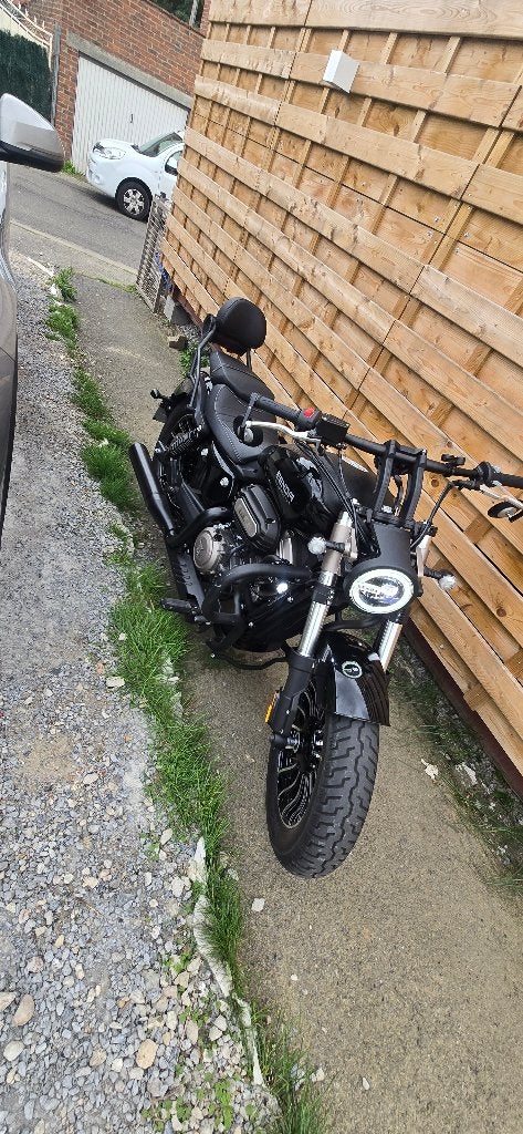 Moto benda rock, Sports & Fitness, Enlèvement, Neuf