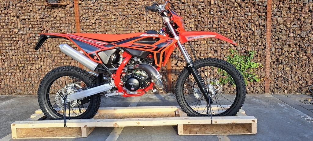Nieuwe beta / sherco, Ophalen