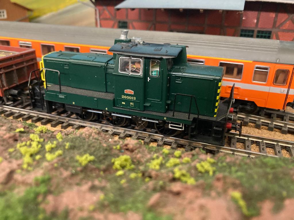 Märklin 37653 NMBS diesel reeks 260 digitaal, Hobby en Vrije tijd, Wisselstroom, Locomotief, Nieuw, Ophalen of Verzenden