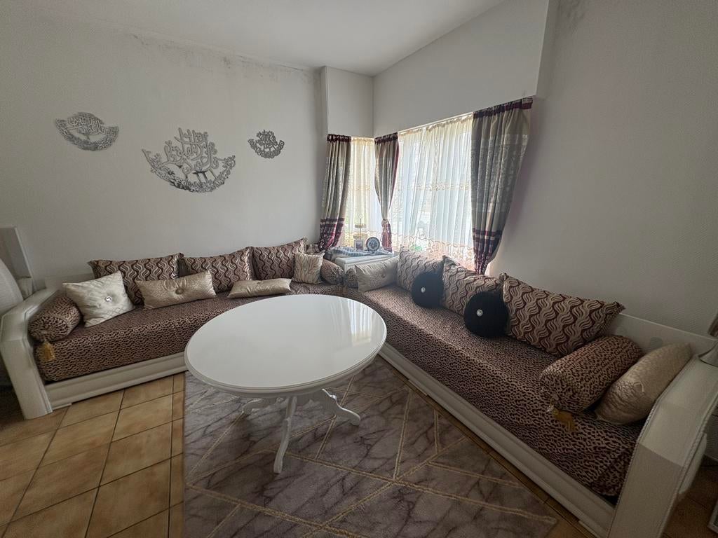 Salon marocain, Enlèvement, Comme neuf