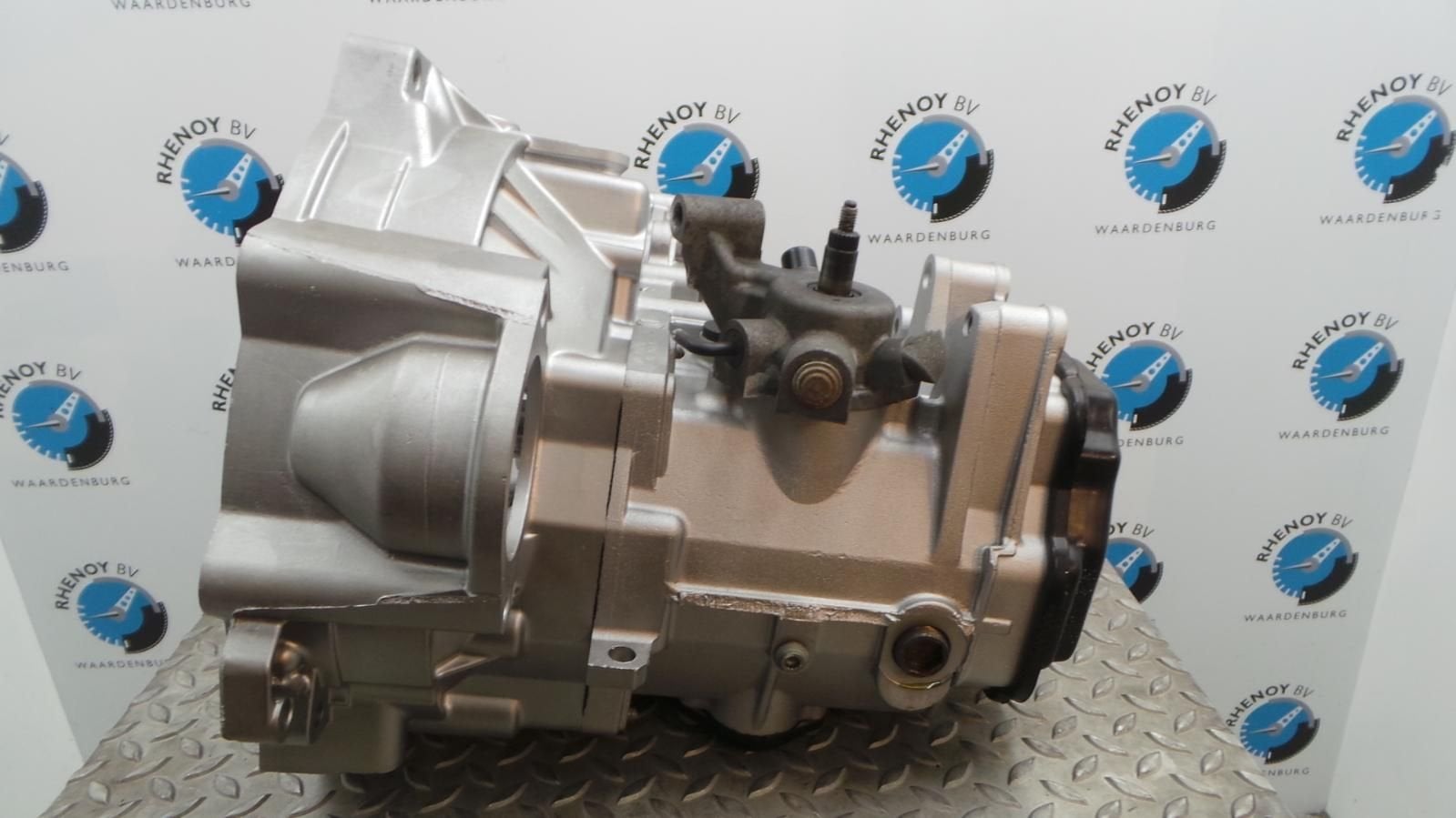 VOLKSWAGEN PASSAT TRANSMISSIE / VERSNELLINGSBAK 2009, Auto-onderdelen, Ophalen of Verzenden, Nieuw, ARN erkend