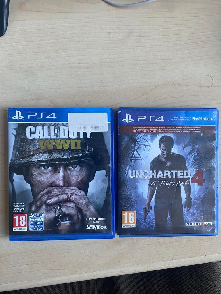 Pack de jeux PS4 — Call of Duty WWII + Uncharted 4 — TOP, Enlèvement, Comme neuf