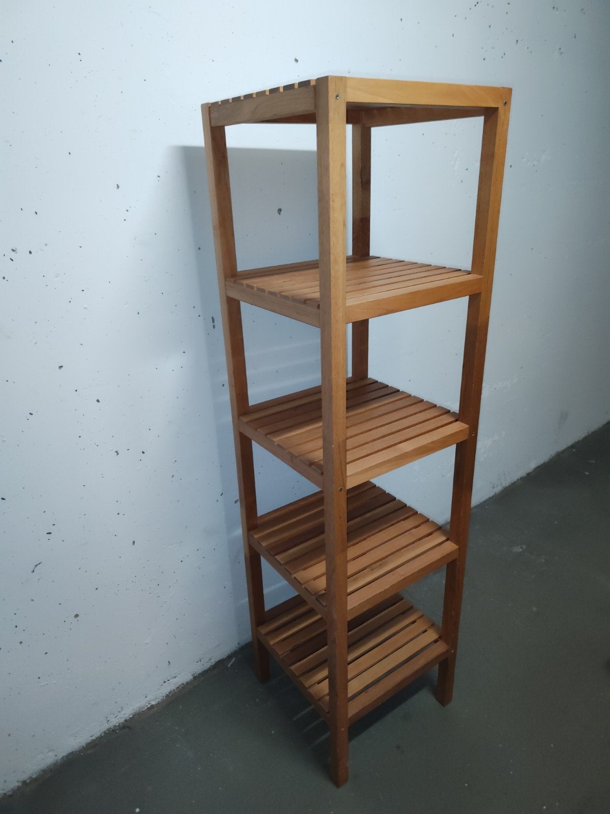 Étagère bois IKEA 5 niveaux — très bon état, Enlèvement