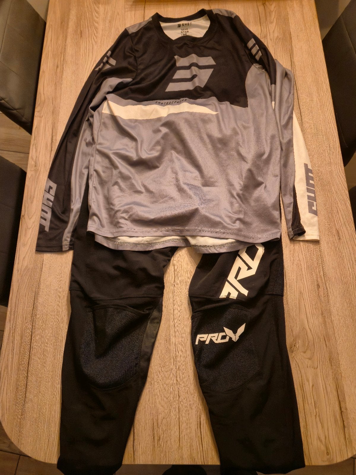 tenue motocross, Motos, Enlèvement