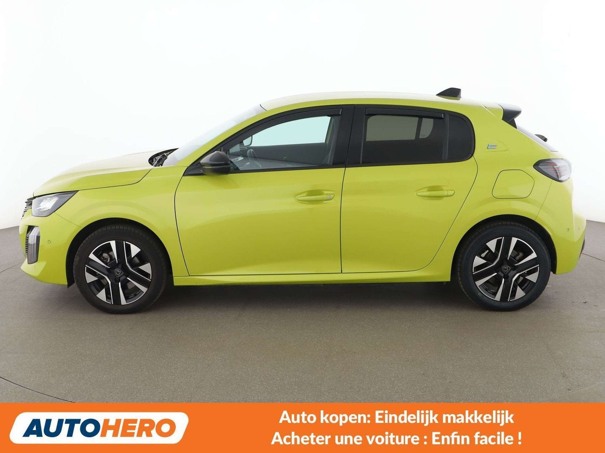 Peugeot e-208 electric drive 100 kW e Active (automatique), 100 kW, Achat, Jaune, 136 ch