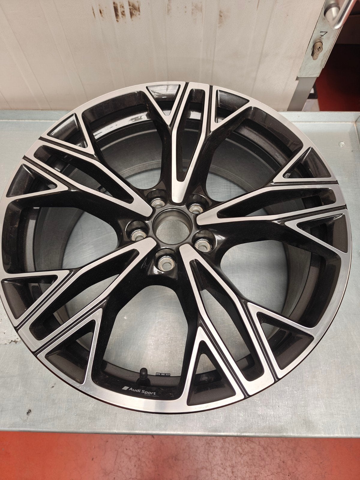 jante Audi sport Q3 19" 83h601025AA, Enlèvement, Comme neuf