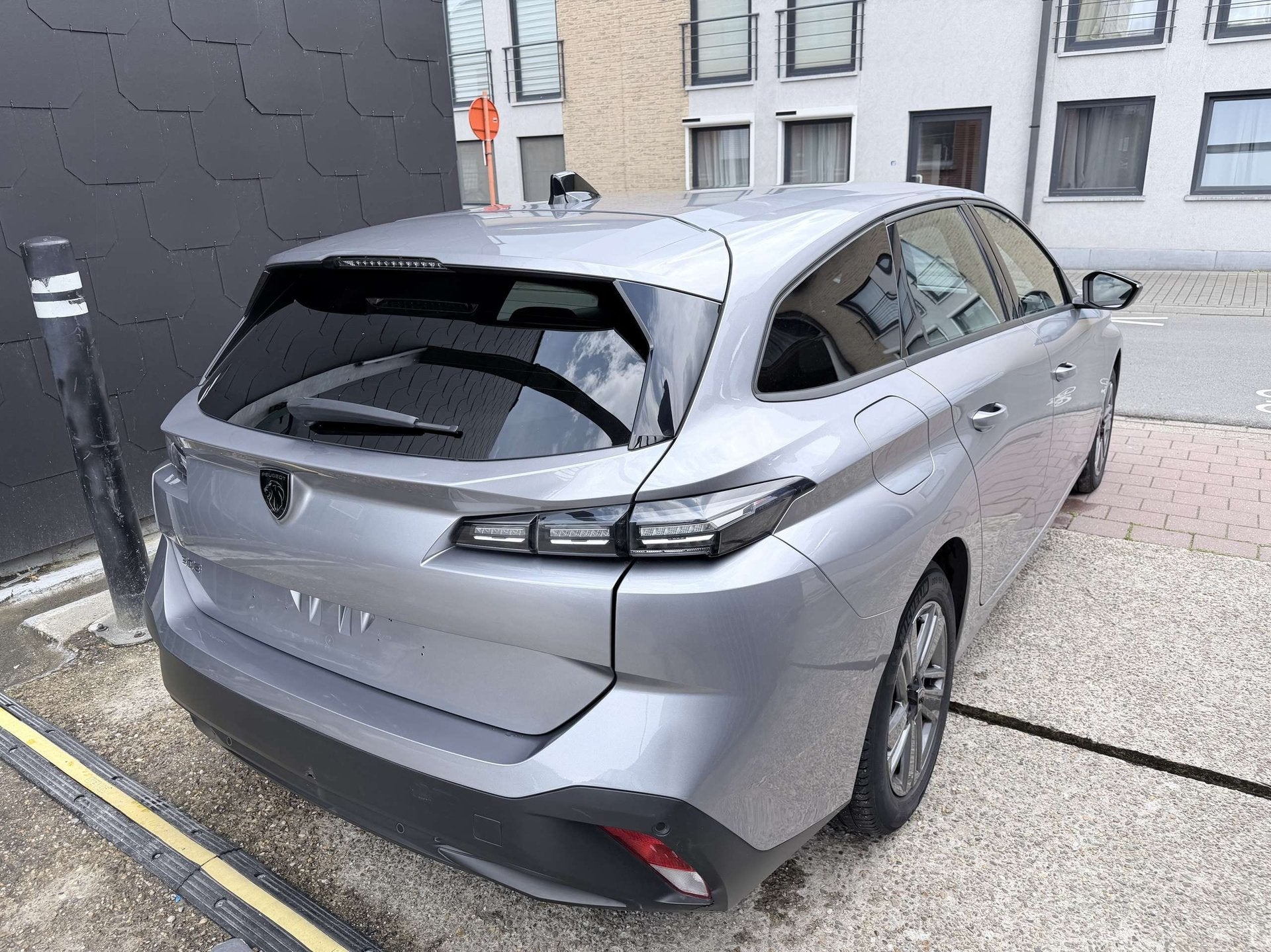 Peugeot 308 ACTIVE PACK S | CARPLAY | AIRCO | NAVIGATIE | DI, Auto's, Gebruikt, 1199 cc, https://public.car-pass.be/vhr/b0bb7a8a-438c-4f47-b87a-9986c2518919