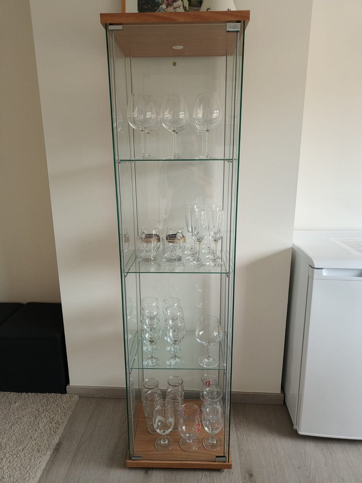 IKEA DETOLF vitrinekast (hout/glas), Ophalen, Glas