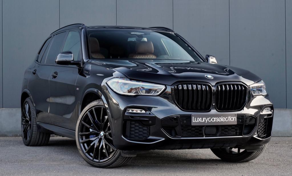 BMW X5 3.0AS xDrive45e PHEV *M-PACK/CRYSTAL/SKY PANO/LASER*, Auto's, Dealer onderhouden, Zwart, SUV of Terreinwagen, 6 cilinders
