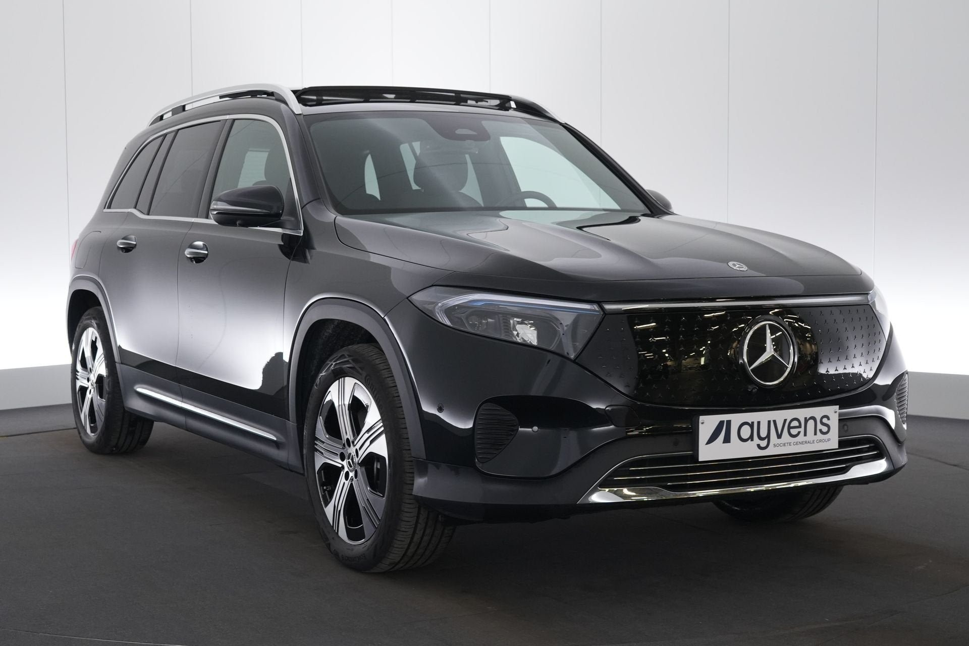 (2GDY538) MERCEDES-BENZ EQB, Auto's, Mercedes-Benz, Automaat, EQB, Zwart, 67 kWh
