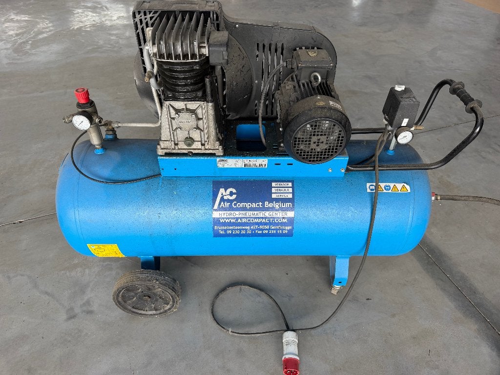 Compressor en droger 3kW 3x400V, Doe-het-zelf en Bouw, Compressors, Ophalen, Gebruikt, 400 tot 800 liter/min, Mobiel