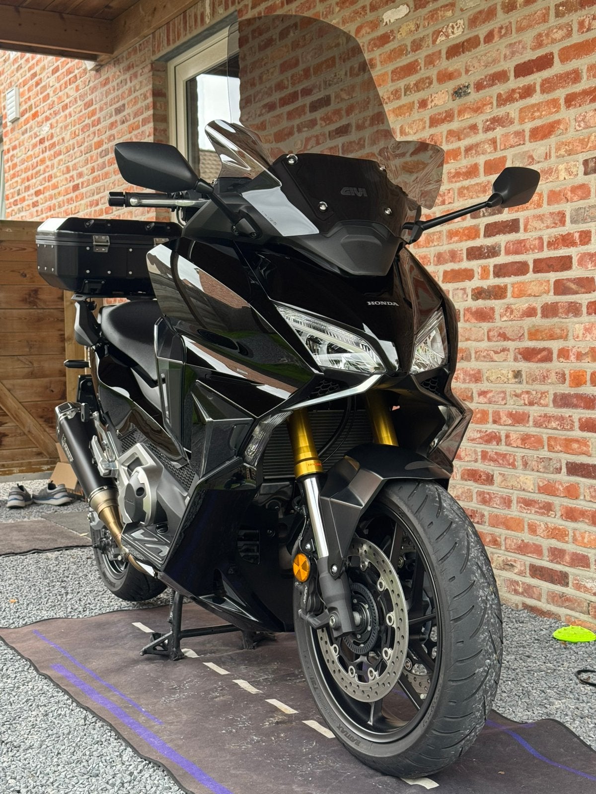 Honda Forza 750 Full option +Zijkoffers+Mivv uitlaat, Motoren, Particulier, Handvatverwarming