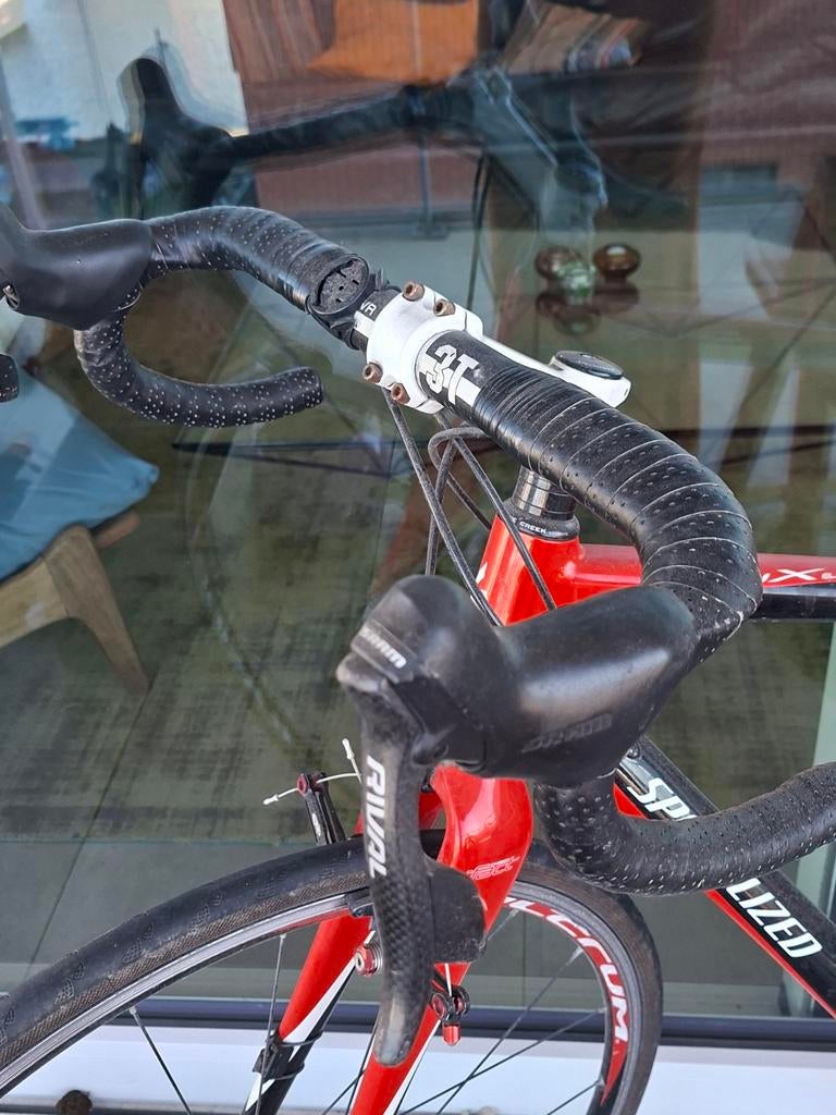 Specialized crux, Enlèvement