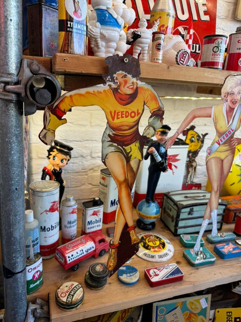 Veedol oude relame Pin Up !, Ophalen of Verzenden, Gebruikt, Reclamebord