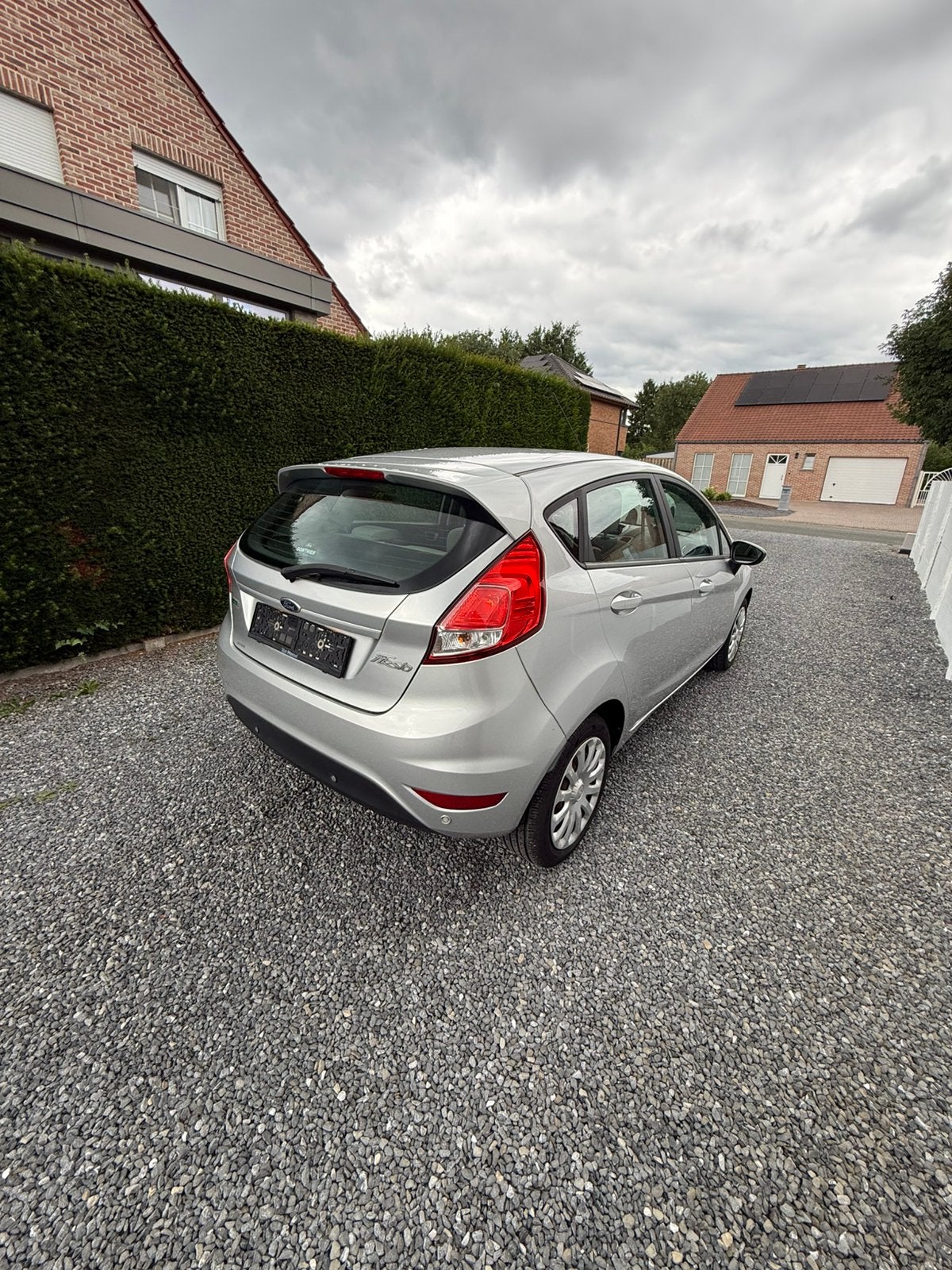 Ford Fiesta 1.0 - voiture de démarrage idéale, Autos, Bluetooth, Argent ou Gris, Achat, 998 cm³