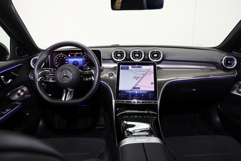 Mercedes-Benz C-Klasse 300 AMG Night 19" PANORAMA Burmester, 4 portes, Entreprise, Commande vocale, Carnet d'entretien