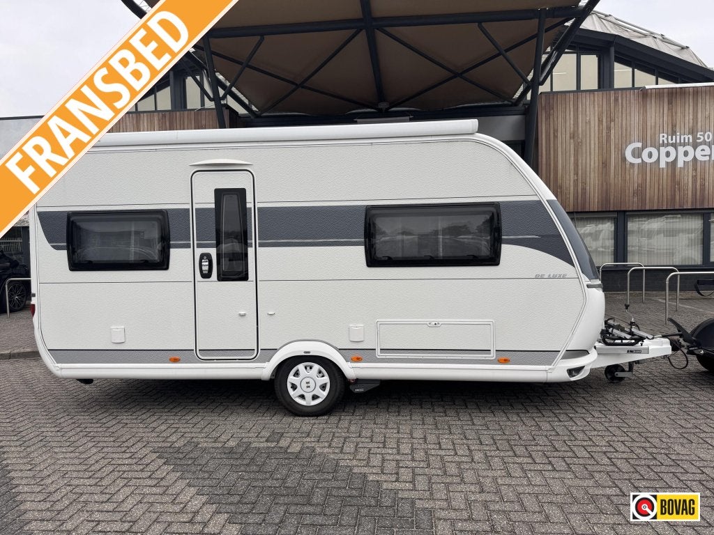 Hobby De Luxe 460 UFE, Caravanes & Camping, Jusqu'à 4, Lit dans la longueur, 4 à 5 mètres, Hobby