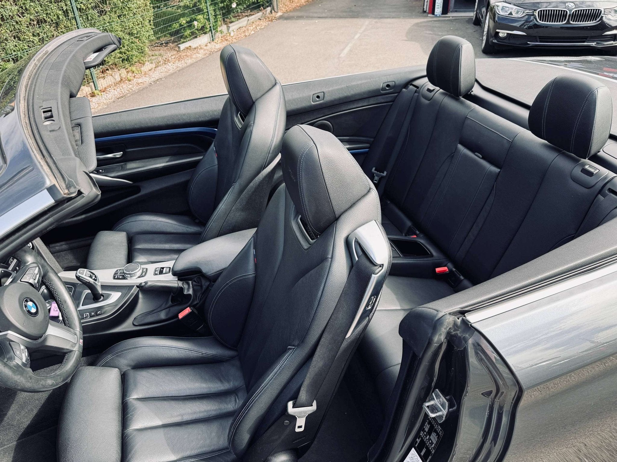BMW 4 Serie 420 Cabrio 420i AUTOMATIQUE, PACK M, GARANTIE 1A, Autos, BMW, Argent ou Gris, Achat, Entreprise, Cabriolet