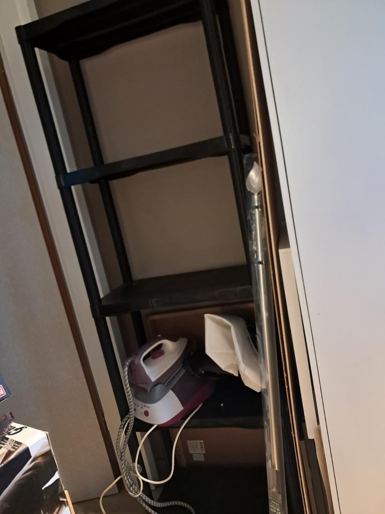 Etagere, Enlèvement
