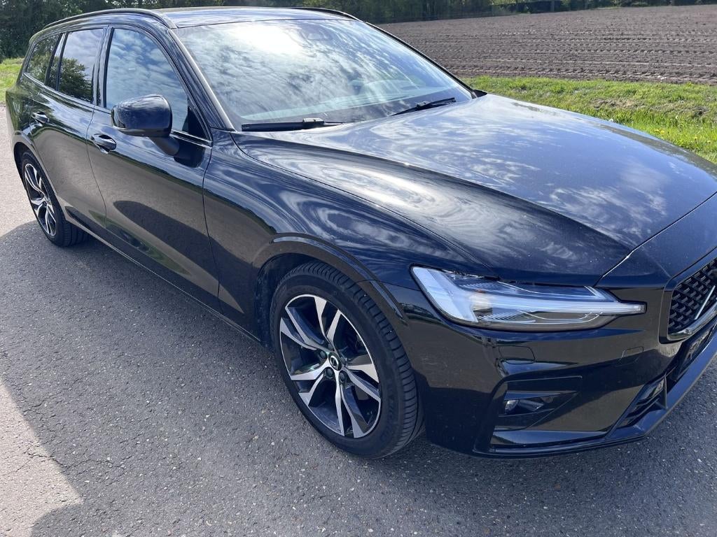 Volvo V60 B4 Mild Hybrid Diesel plus, Auto's, Automaat, 145 kW, Euro 6, Zwart
