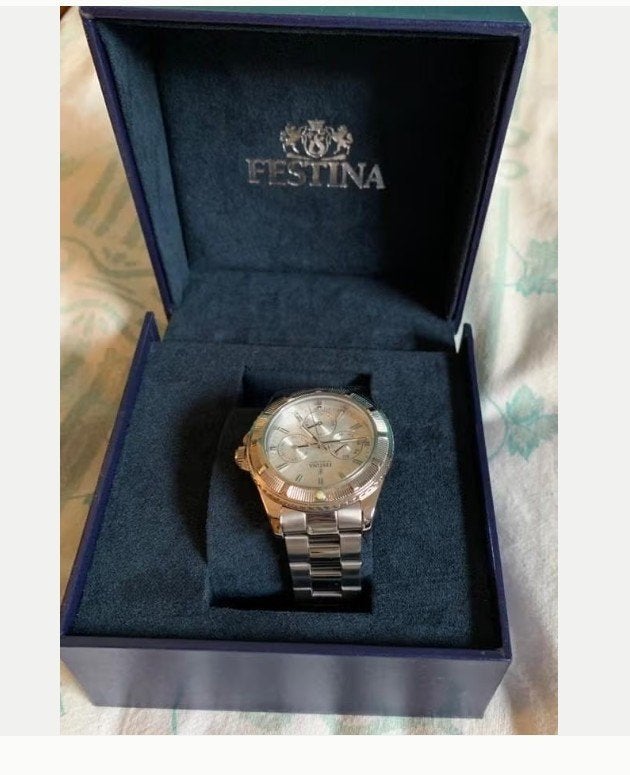 Festina montre femme argentée dans son écrin, Bijoux, Sacs & Beauté, Montres | Hommes, Montre-bracelet, Autres marques, Comme neuf