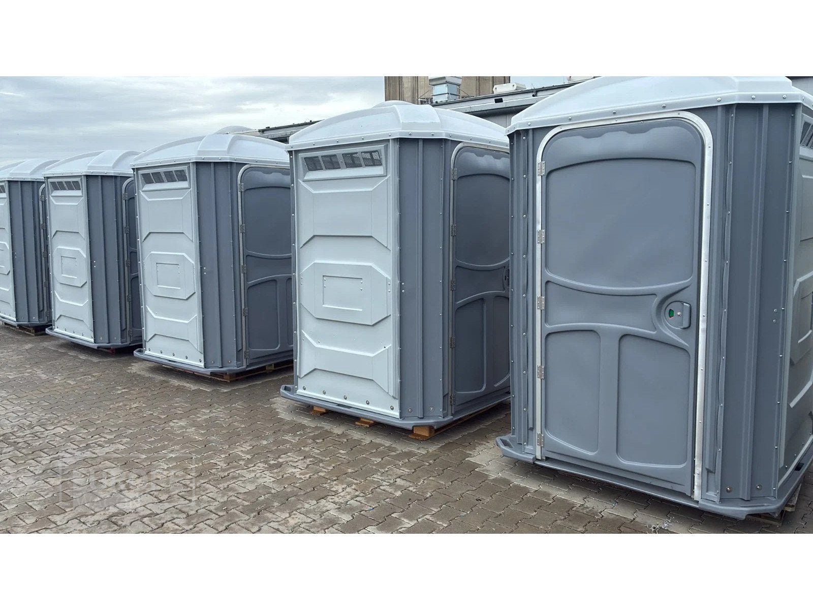 Poly John Toiletcabine MIVA/Handicap Uit voorraad leverbaar