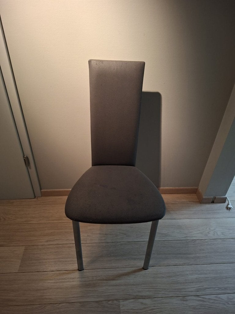 Set van 2 eetkamerstoelen – grijze bekleding, metalen poten, Huis en Inrichting, Stoelen, Ophalen, Gebruikt, Twee, Metaal