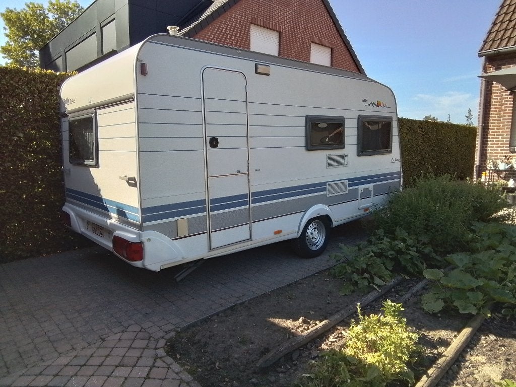 Te koop caravan, Hobby, Dwarsbed, Particulier, Kachel