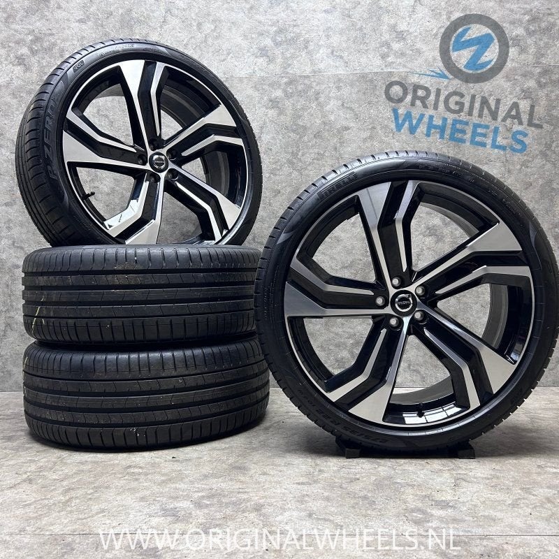 22 inch originele velgen + zomerbanden Volvo XC90 32209412, Autos : Pièces & Accessoires, Neuf, Pneus et Jantes, -, Autres dimensions