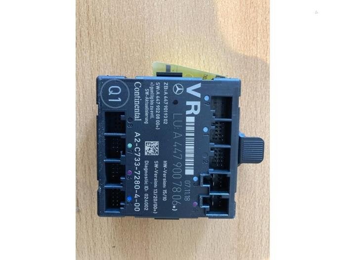Module (diversen) van een Mercedes Vito, Gebruikt, -, Ophalen of Verzenden, -