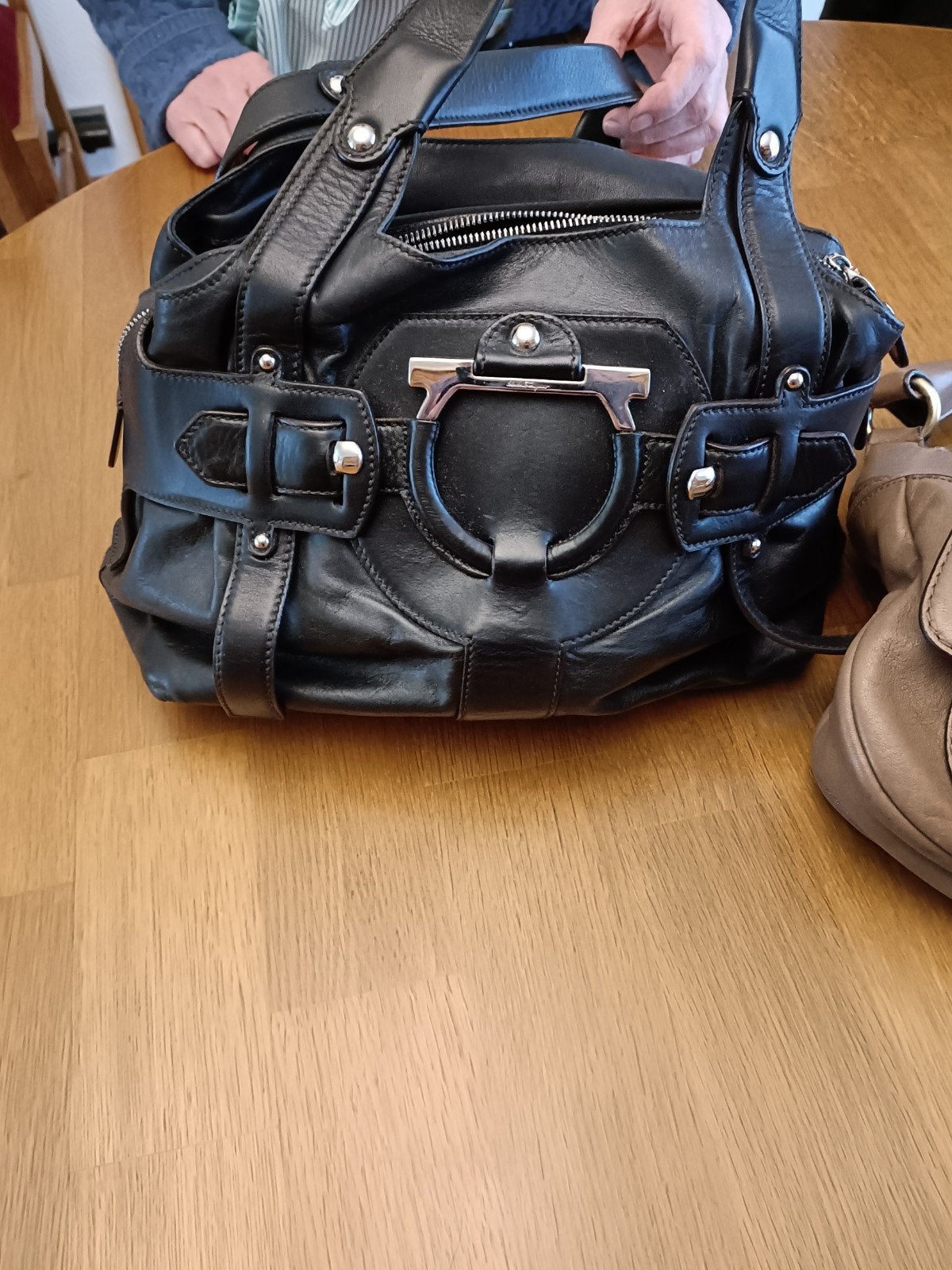 SAC DAME, Ophalen, Zwart
