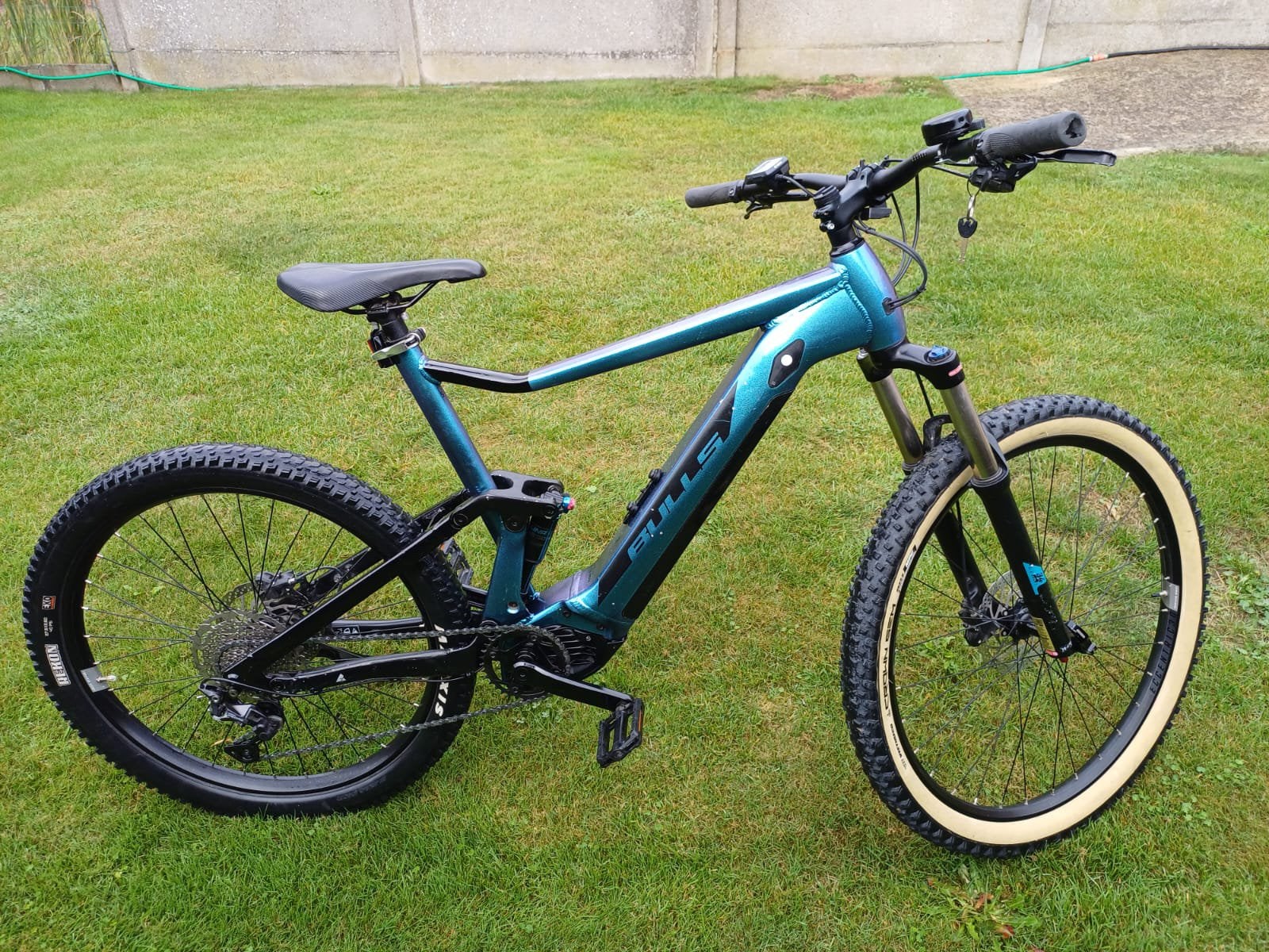 Elektrische mountainbike Bulls, Fully, weinig km en garantie, Ophalen, Zo goed als nieuw