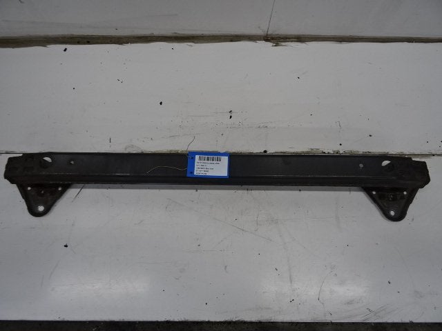 RENFORT PARE CHOC ARRIERE (TRAVERSE) Toyota Yaris II (P9), Autos : Pièces & Accessoires, Utilisé, Toyota