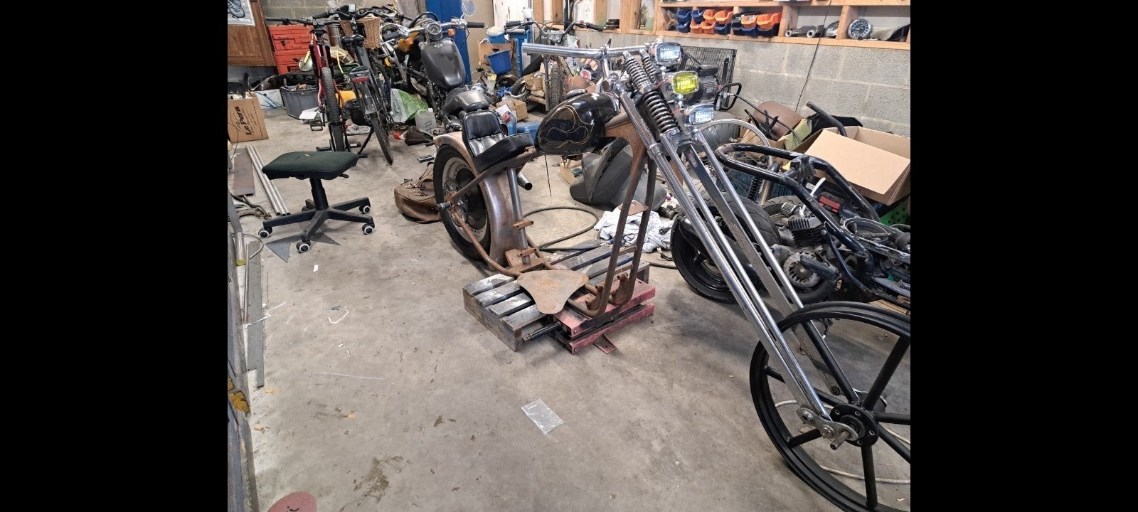 Projet d'hélicoptère Old School Harley Sportster Hardtail., Enlèvement