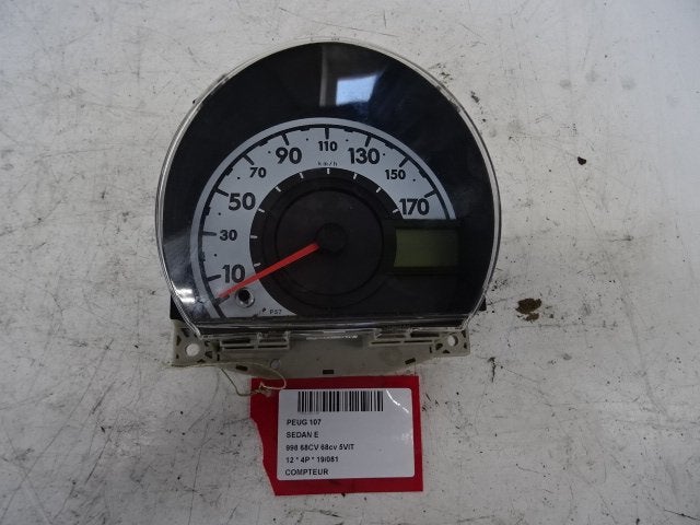 KM TELLER Peugeot 107 (01-2005/05-2014) (83800-0H250-A), Kontakt-peugeot@peugeot.com, Gebruikt, Peugeot Deutschland GmbH, Bahnhofsplatz
65423  Rüsselsheim, DE