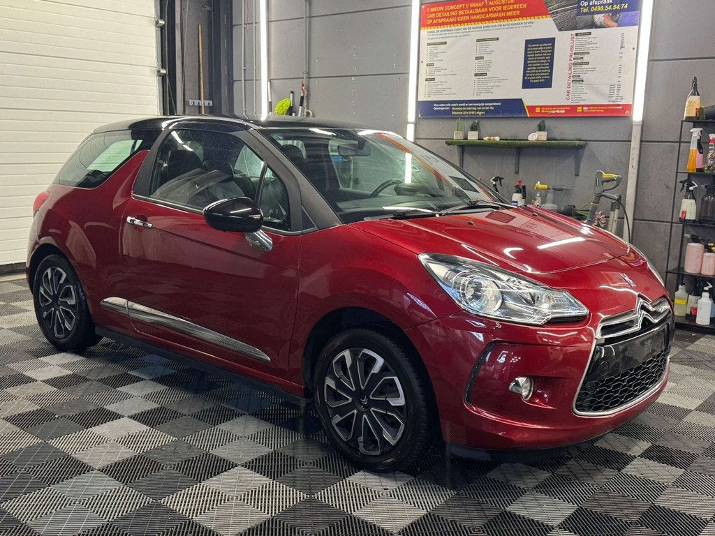 Citroën DS3 DS3 1.4 VTi Chic, Autos, Citroën, Rouge, Euro 5, Achat, Noir
