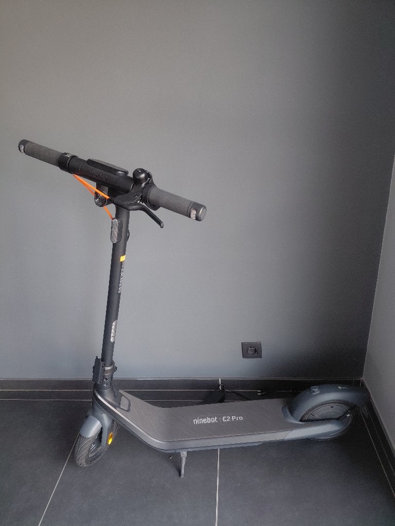 Ninebot E2 pro nieuwstaat met garantie, Enlèvement, Comme neuf, Step électrique (E-scooter), Segway-Ninebot