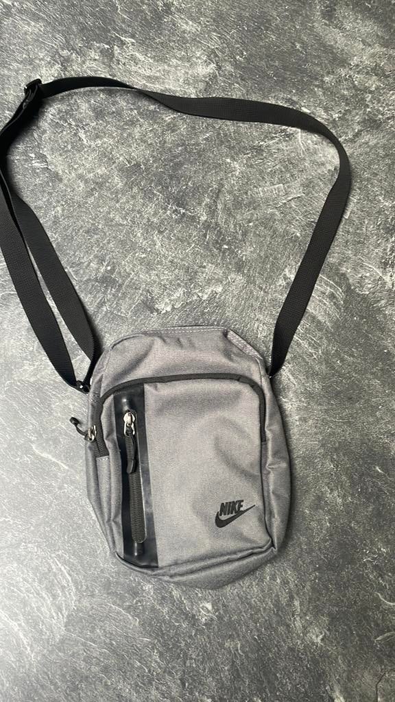 Sac à bandoulière Nike, gris, Enlèvement ou Envoi, Comme neuf, Gris