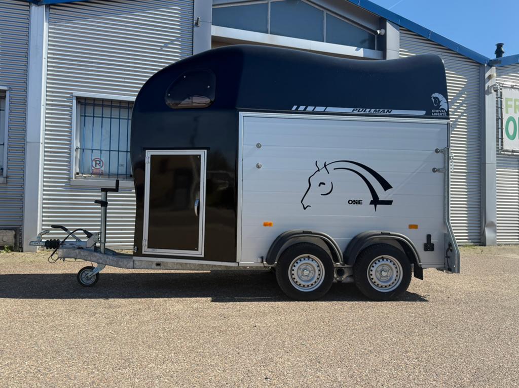 Nieuwe cheval liberte paardentrailer 1,5 paardstrailer, Dieren en Toebehoren, Ophalen of Verzenden, Zo goed als nieuw