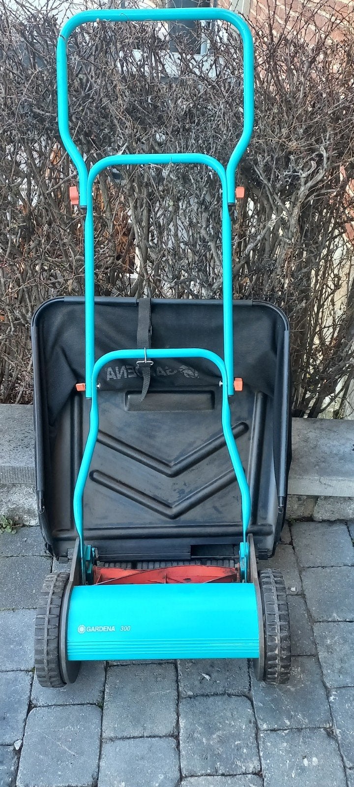 Gardena 300 handmaaier, Tuin en Terras, Grasmaaiers, Ophalen, Gebruikt, Handgrasmaaier, Opvangbak