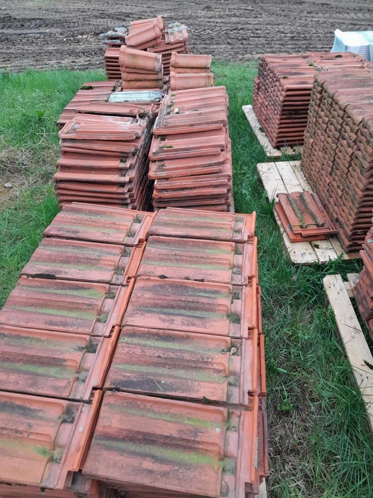 2500 rode dakpannen te koop incl nokpannen, Ophalen, Dakpannen