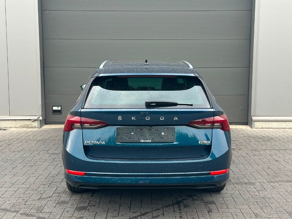 Skoda Octavia break automaat pano dak, Autos, Achat, Euro 6, Entreprise, Entretenue par le concessionnaire