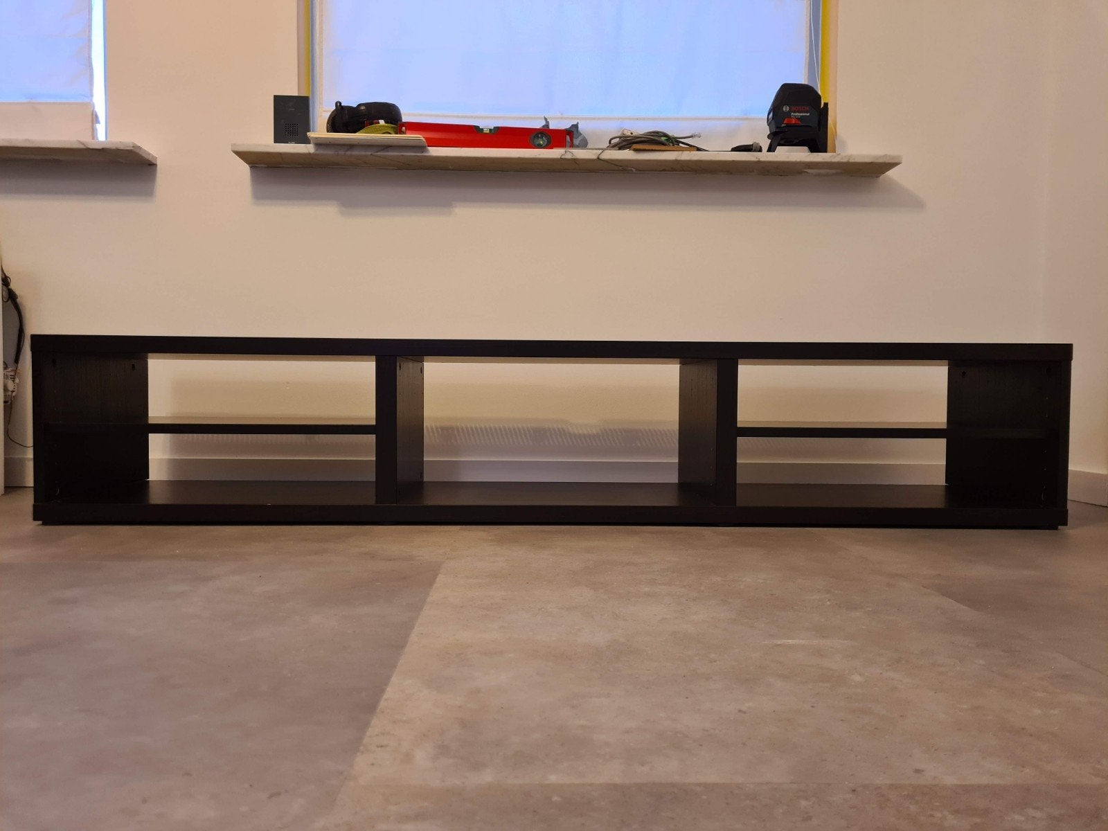 Ikea TV meubel zwart/donkerbruin - 180x32x39, Ophalen, Gebruikt, 150 tot 200 cm, Minder dan 100 cm