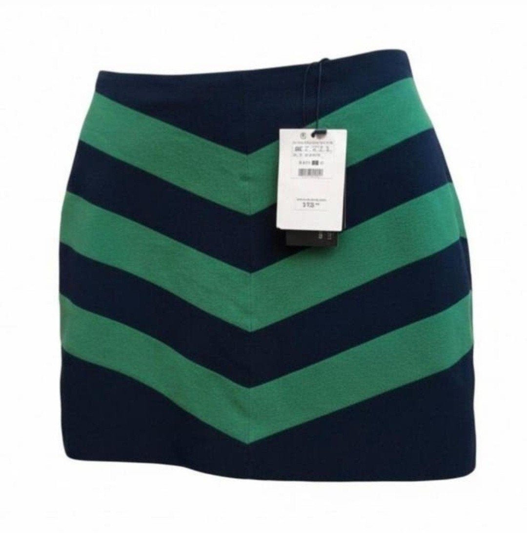 STRADIVARIUS Nieuw Rokje Maat 40, Kleding | Dames, Rokken, Nieuw, Maat 38/40 (M), Groen, Boven de knie, Ophalen of Verzenden