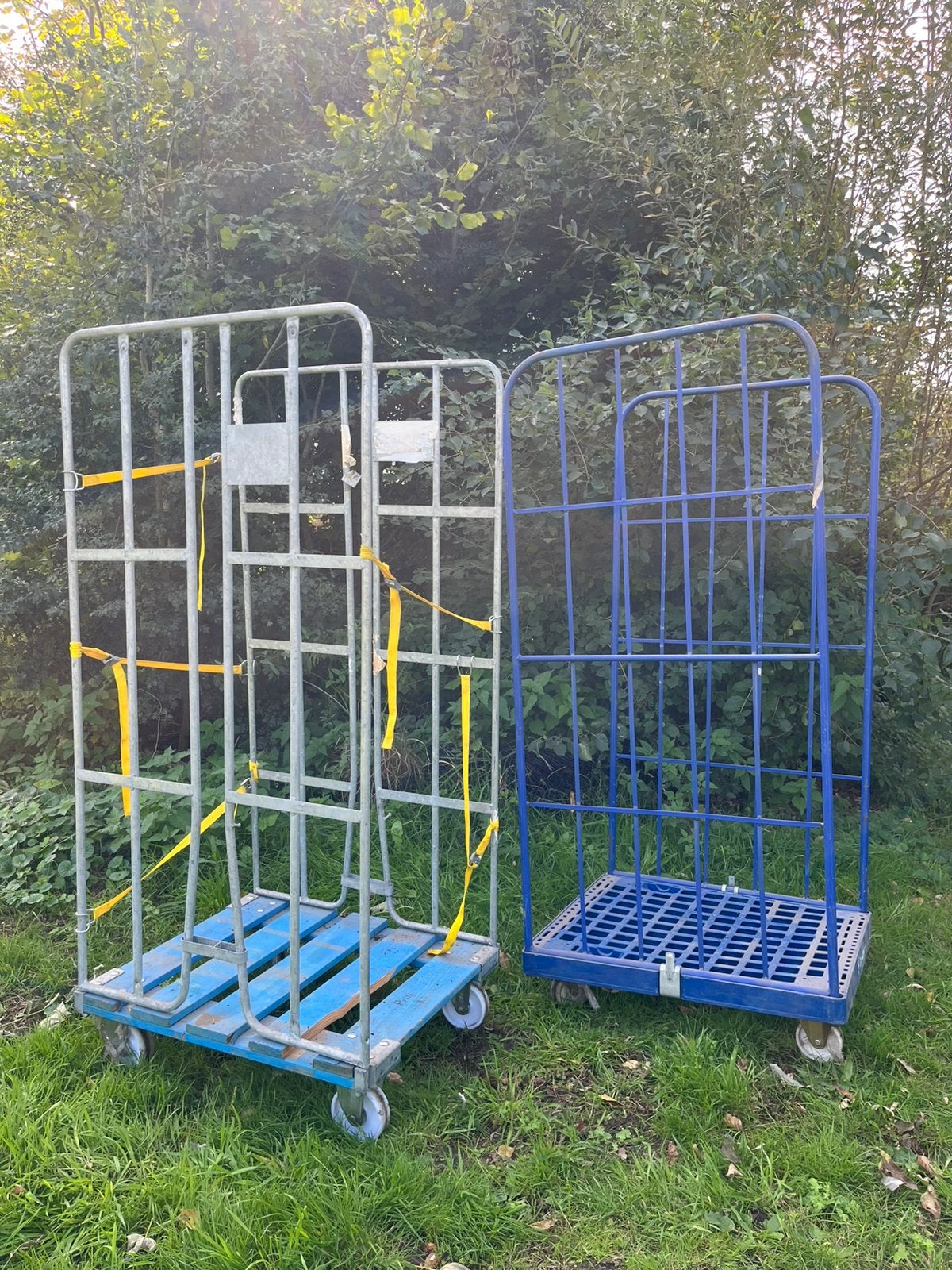 2 rolcontainers, Bricolage & Construction, Enlèvement, Utilisé