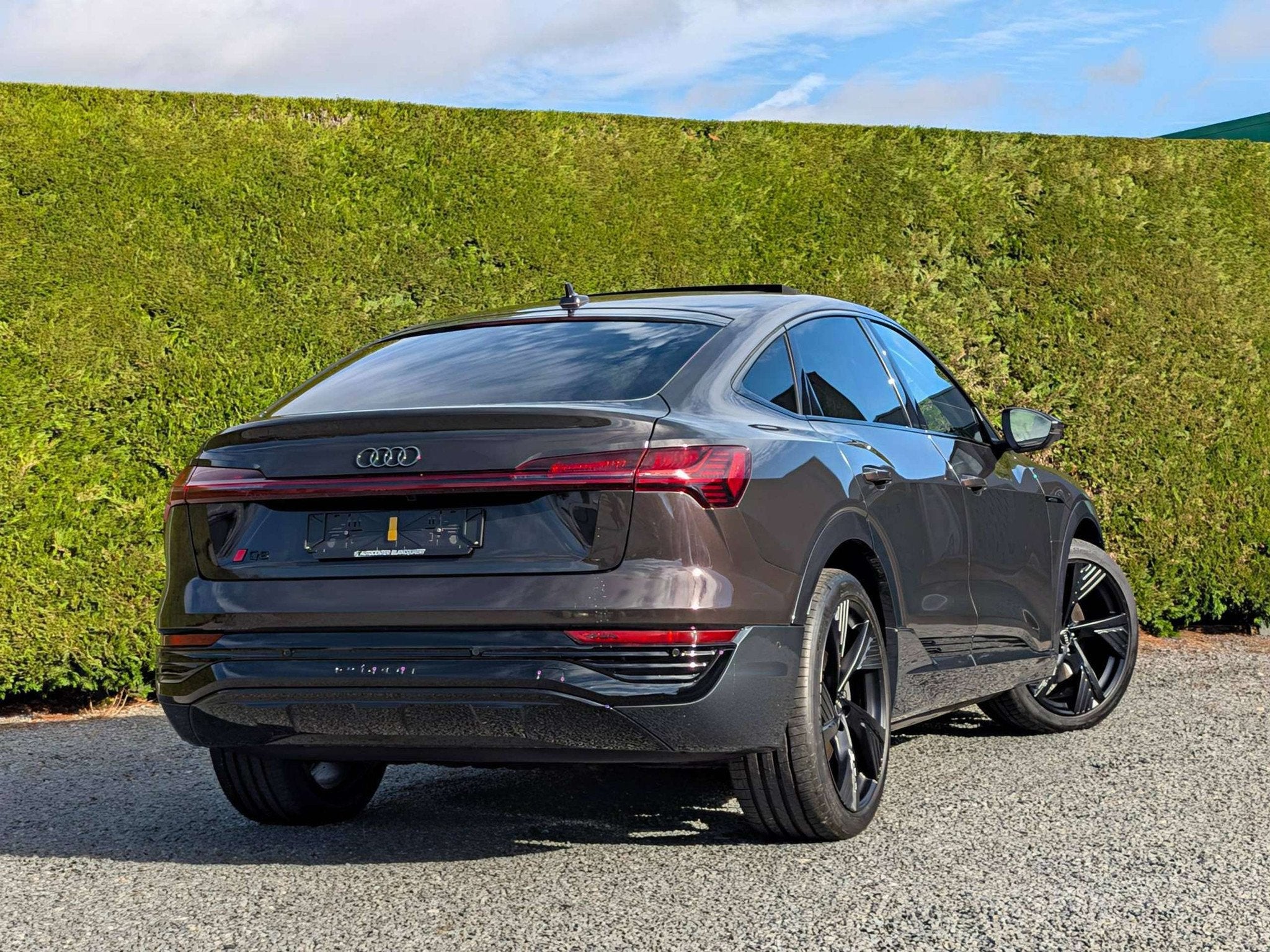 Audi Q8 e-tron extra garantie Sportback 114 kWh - sportzetel, Autos, Cuir, Achat, 408 ch, Entreprise
