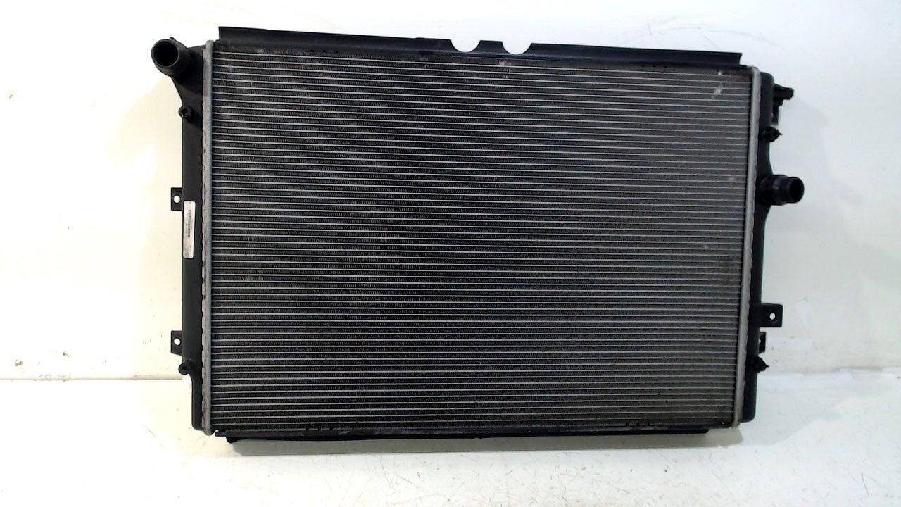 Radiateur Volkswagen Tiguan, Onderdelen@venauto.nl, Van der Ven Autorecycling B.V., Ettenseweg 76, 4706 PB Roosendaal, The Netherlands