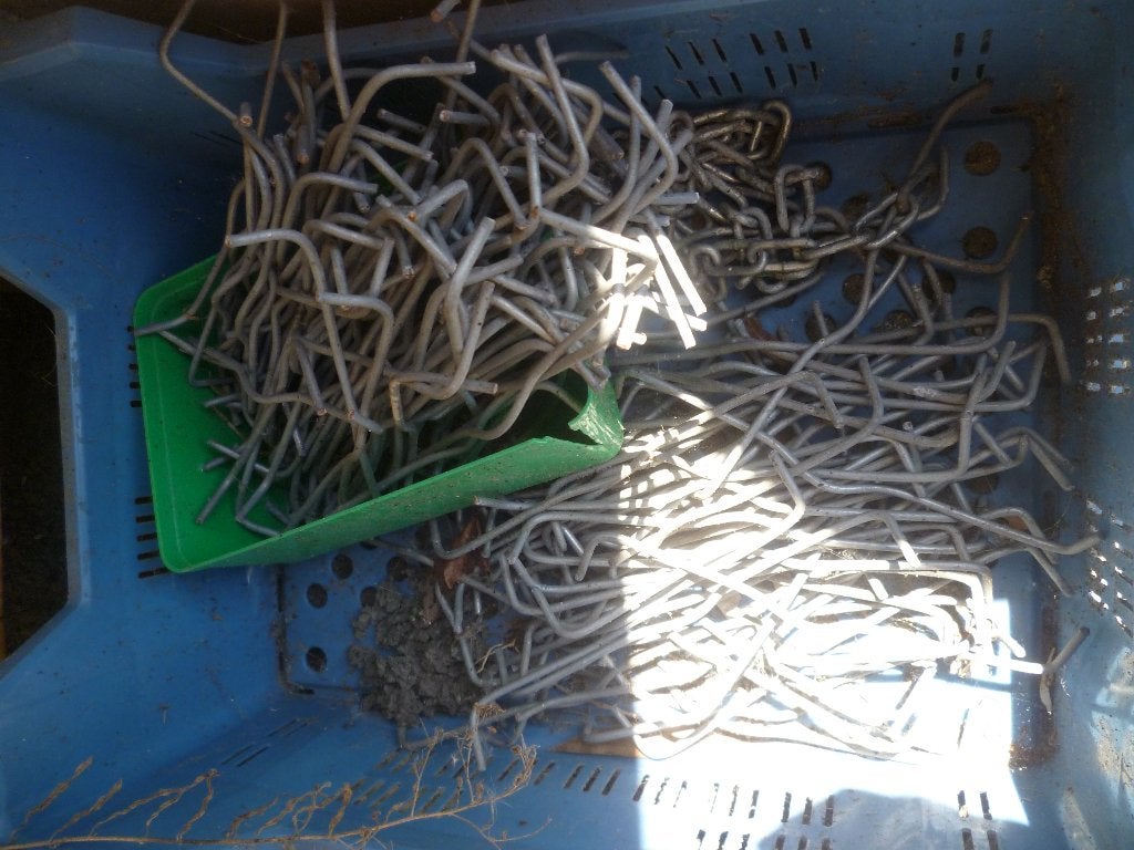 LOT HAKEN  BIJ T METSELEN, Ophalen